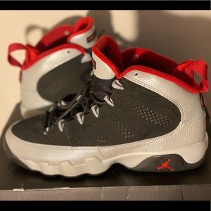 Air Jordan 9 Retro Johnny Kilroy